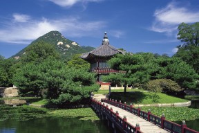世界保龄球青少年训练营：技战术提升显著，保龄球世界排名